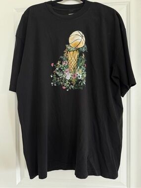 Golden State Warriors Black Graphic Basketball & Floral Trophy Hunting Tee